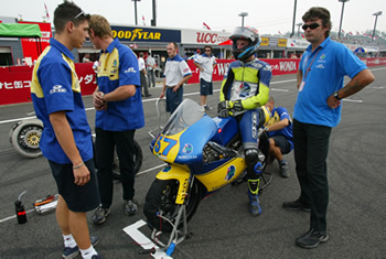 Image of Chaz and team on the grid